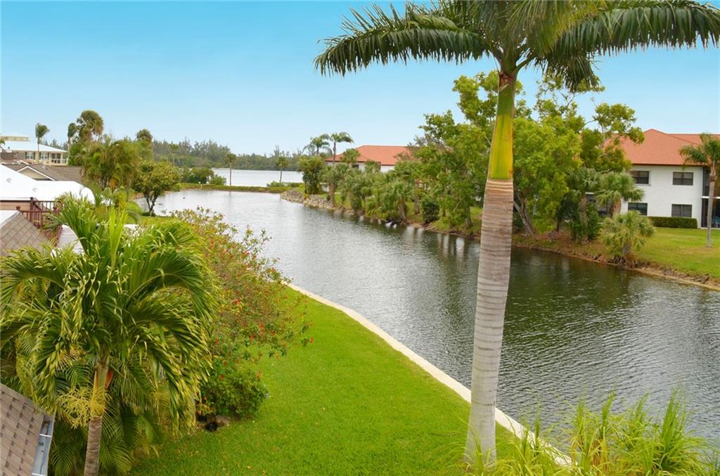 5670 Southeast Miles Grant Road Stuart, FL 34997 - Photo 16 of 36