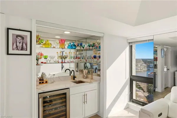$15,000 | 4551 Gulf Shore Boulevard North, Unit 1500, Naples, FL 34103