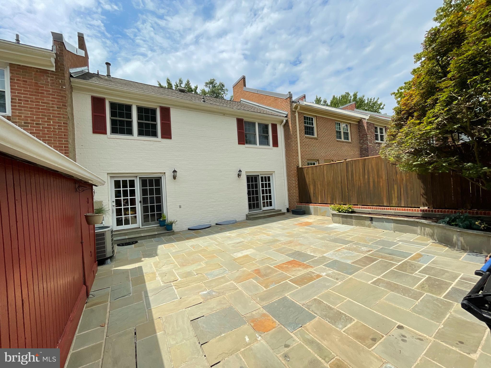 5934 Seabright Road Springfield, VA 22152 - Photo 5 of 38 Back Patio