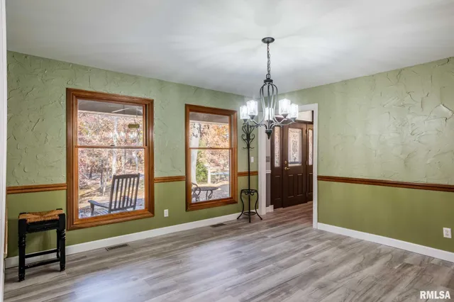 $489,900 | 1901 Spring Garden Road, Marion, IL 62959