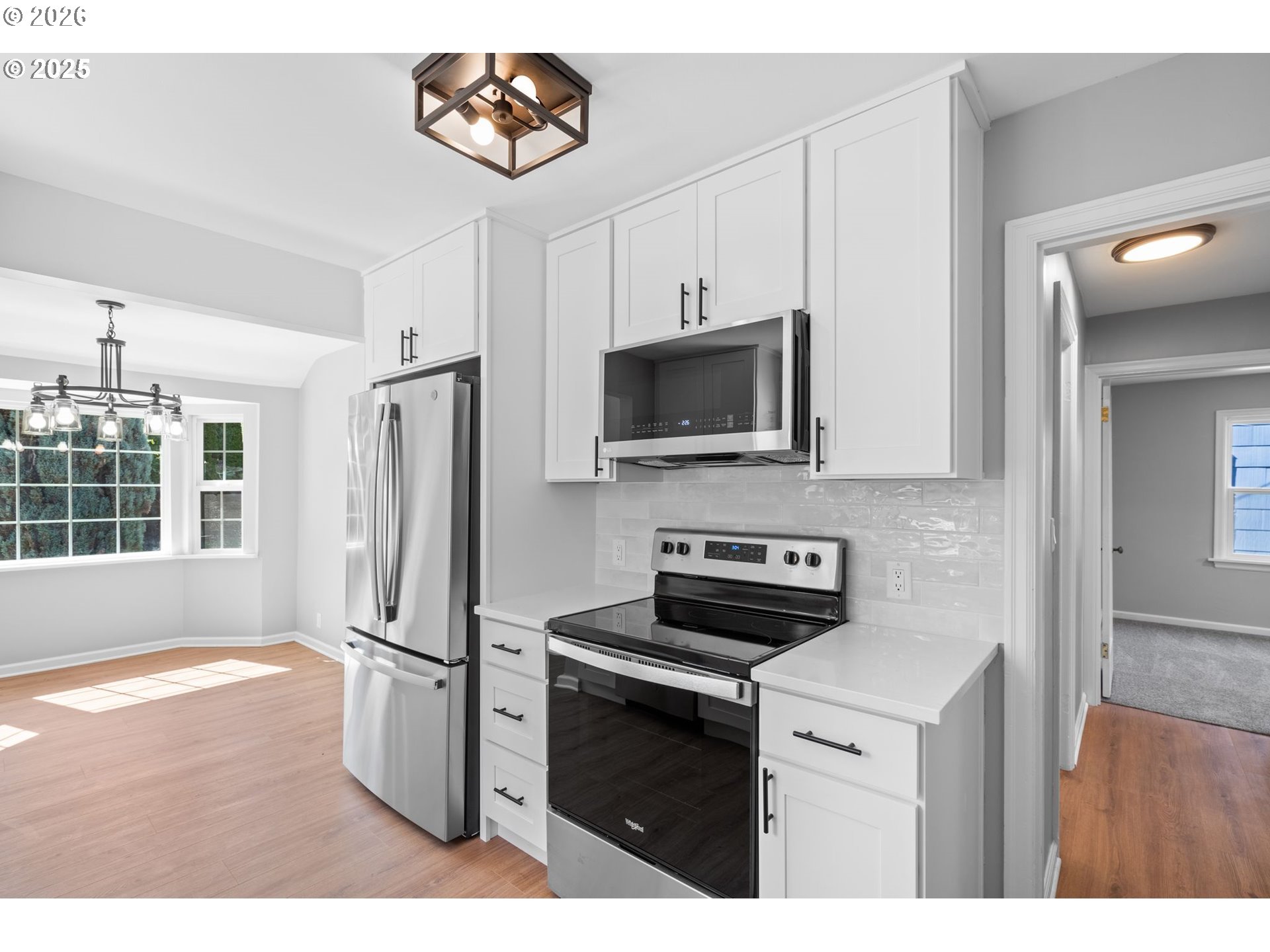 7776 Southwest 5th Avenue Portland, OR 97219 - Photo 13 of 46