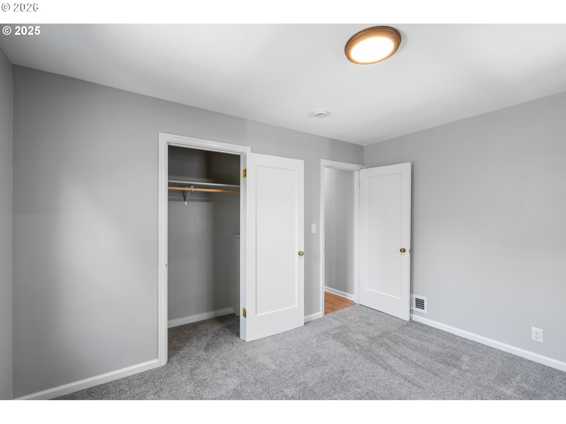 7776 Southwest 5th Avenue Portland, OR 97219 - Photo 15 of 46