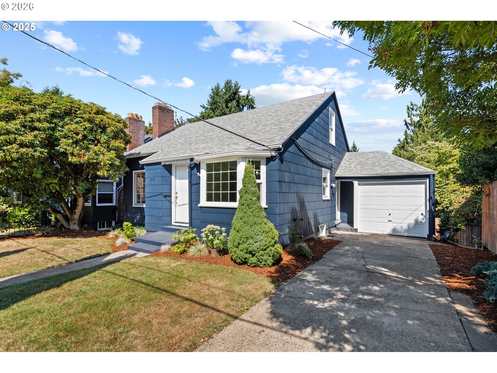 7776 Southwest 5th Avenue Portland, OR 97219 - Photo 3 of 46