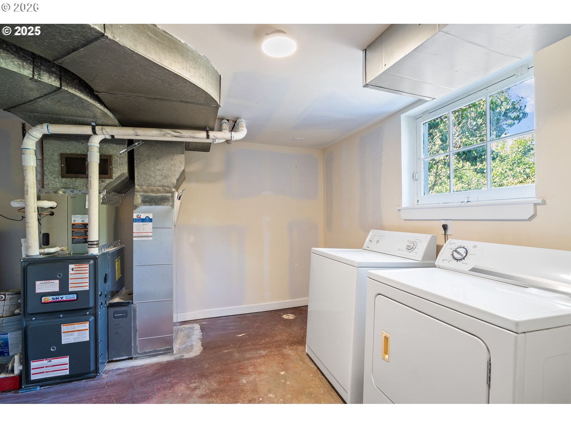 7776 Southwest 5th Avenue Portland, OR 97219 - Photo 38 of 46