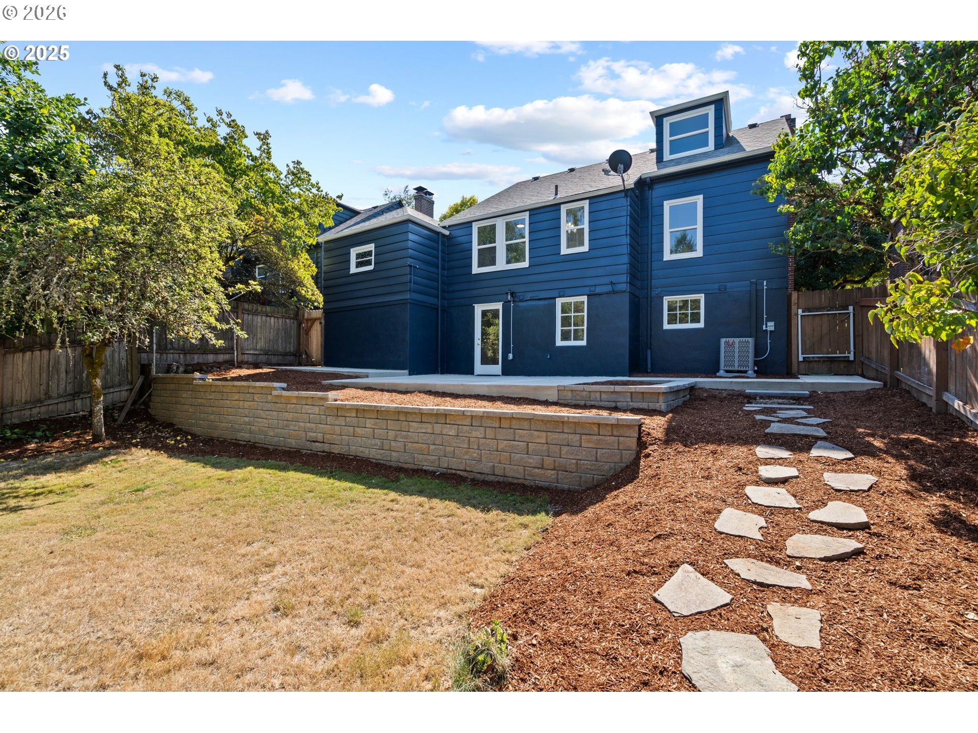 7776 Southwest 5th Avenue Portland, OR 97219 - Photo 45 of 46