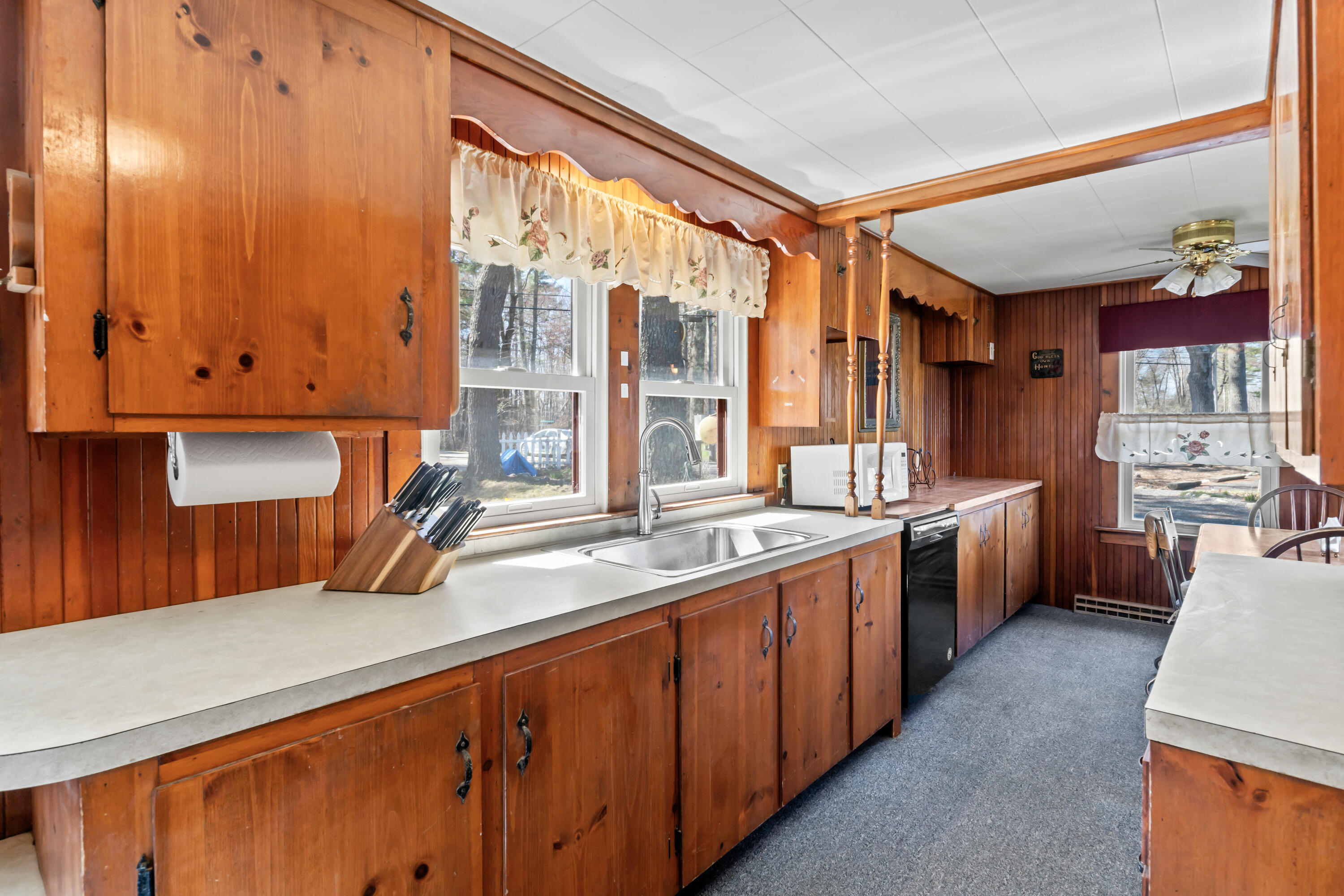 46 Anglers Road Windham, ME 04062 - Photo 11 of 50 46 Anglers Rd_Kitchen