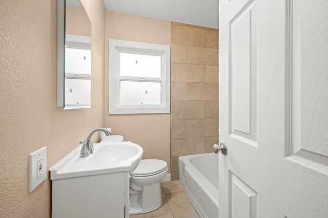 $760,000 | 4617 13th Avenue, Sacramento, CA 95820