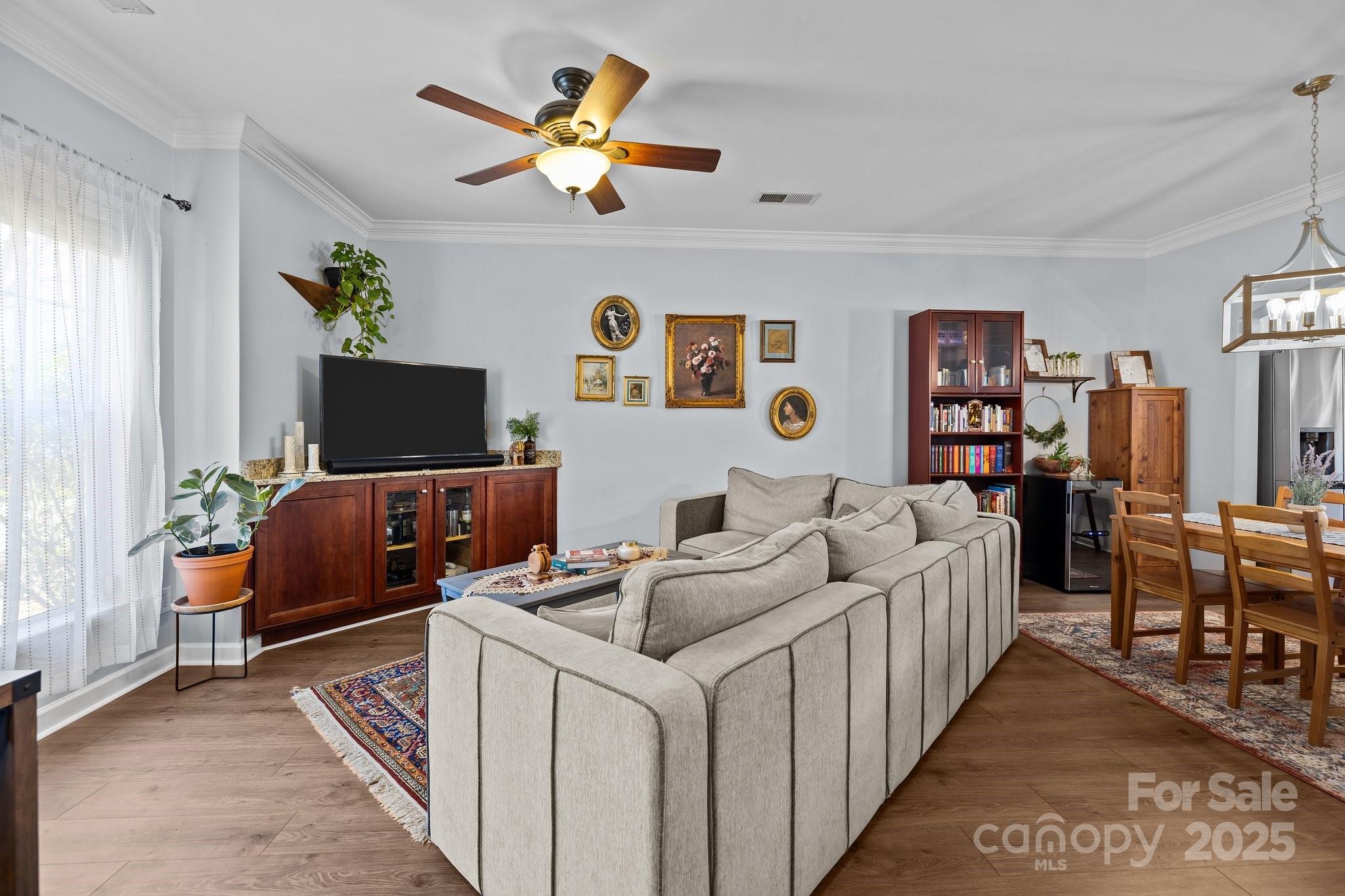 4126 Walker Road Charlotte, NC 28211 - Photo 4 of 32