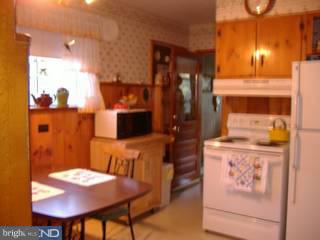 113 Brookhill Road Newtown Square, PA 19073 - Photo 5 of 6