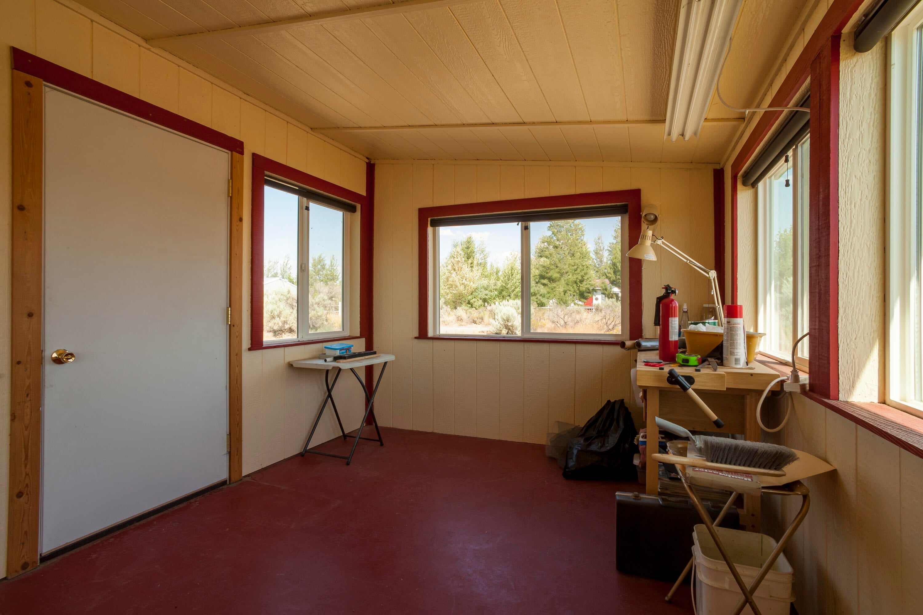 57282 Tinsel Road Christmas Valley, OR 97641 - Photo 39 of 54 The east end of the sunroom (looking NE).