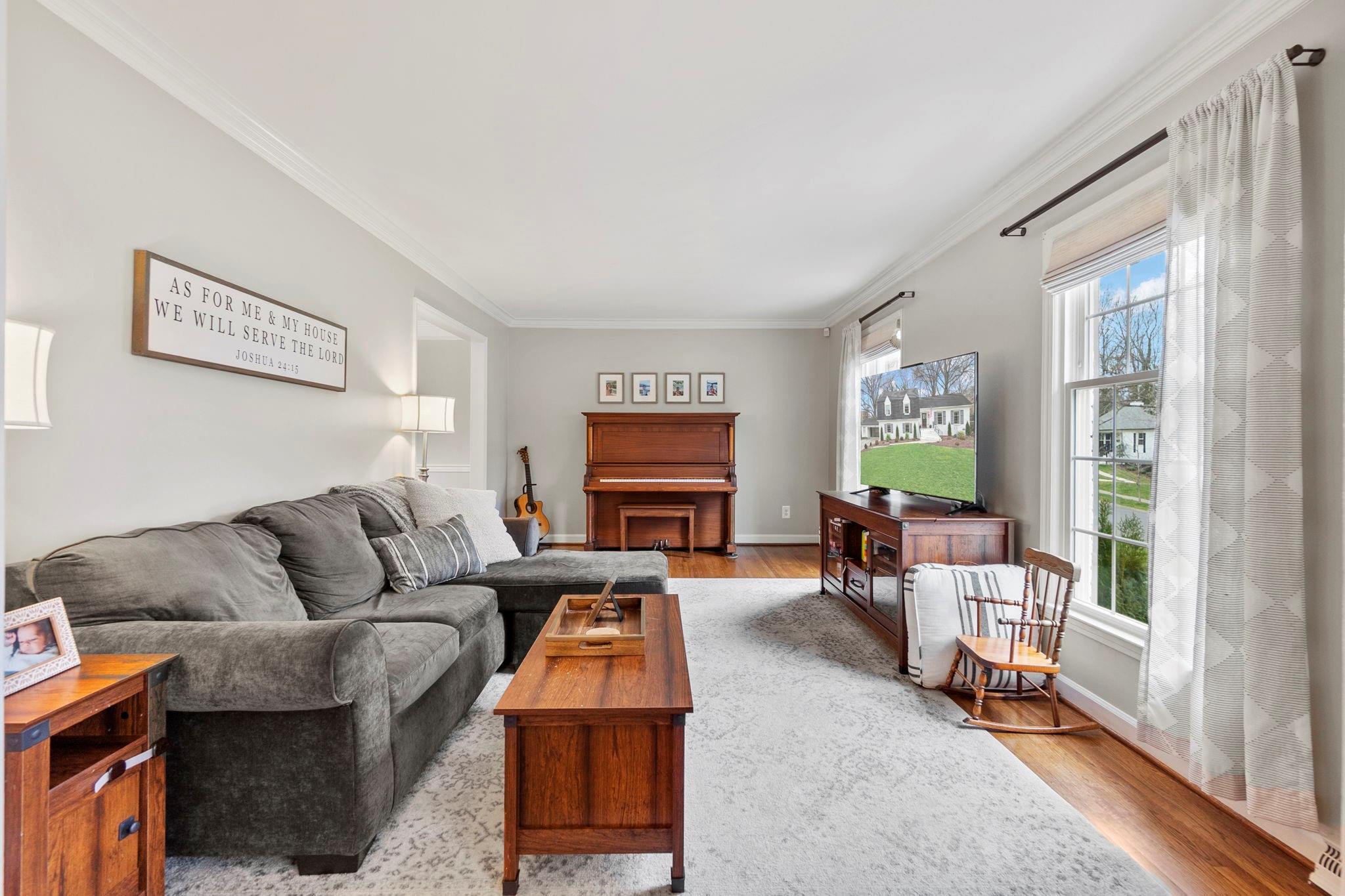 3908 Riverbend Road Charlotte, NC 28210 - Photo 7 of 31 Gallery Image 7