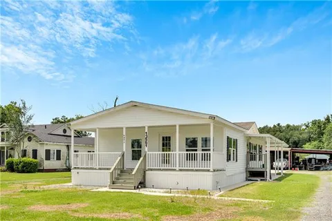 $210,000 | 13561 River Road, Luling, LA 70070
