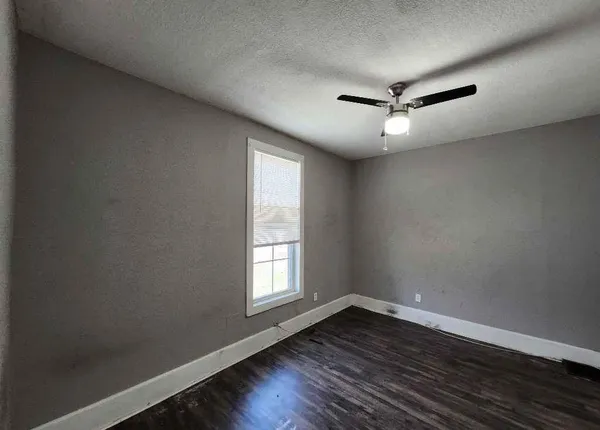 $100,000 | 2203 Agnes Avenue, Kansas City, MO 64127