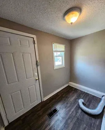 $100,000 | 2203 Agnes Avenue, Kansas City, MO 64127