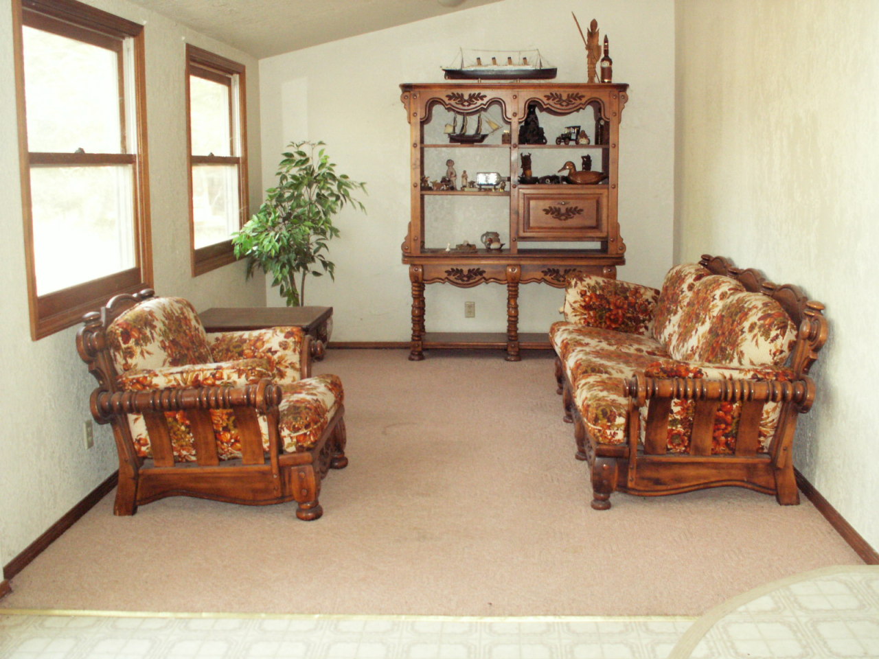 17720 Bowman Road Cottonwood, CA 96022 - Photo 3 of 13 a living room with furniture cabinets and window