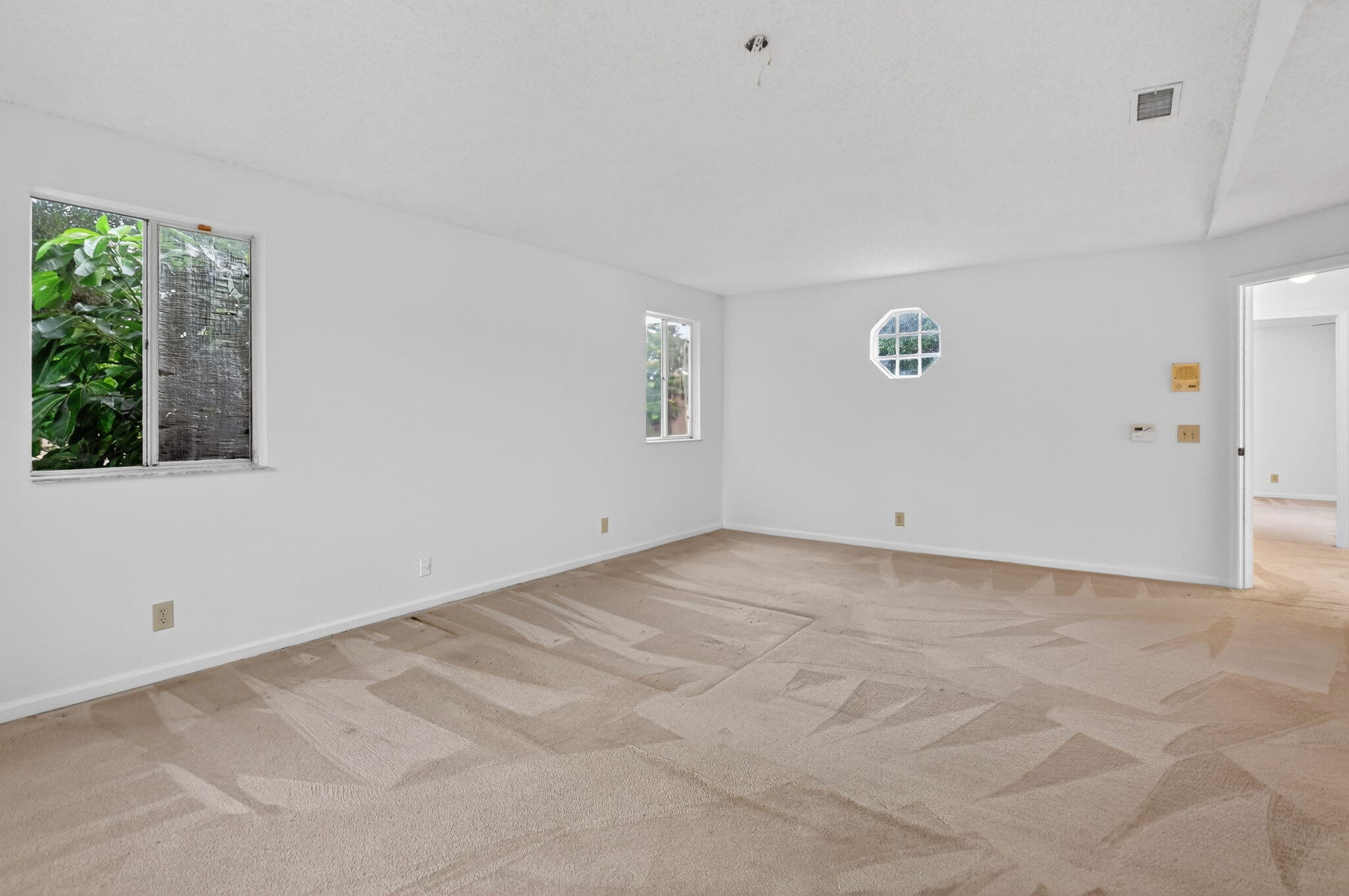 6780 Via Regina Boca Raton, FL 33433 - Photo 14 of 29 Spacious Primary!