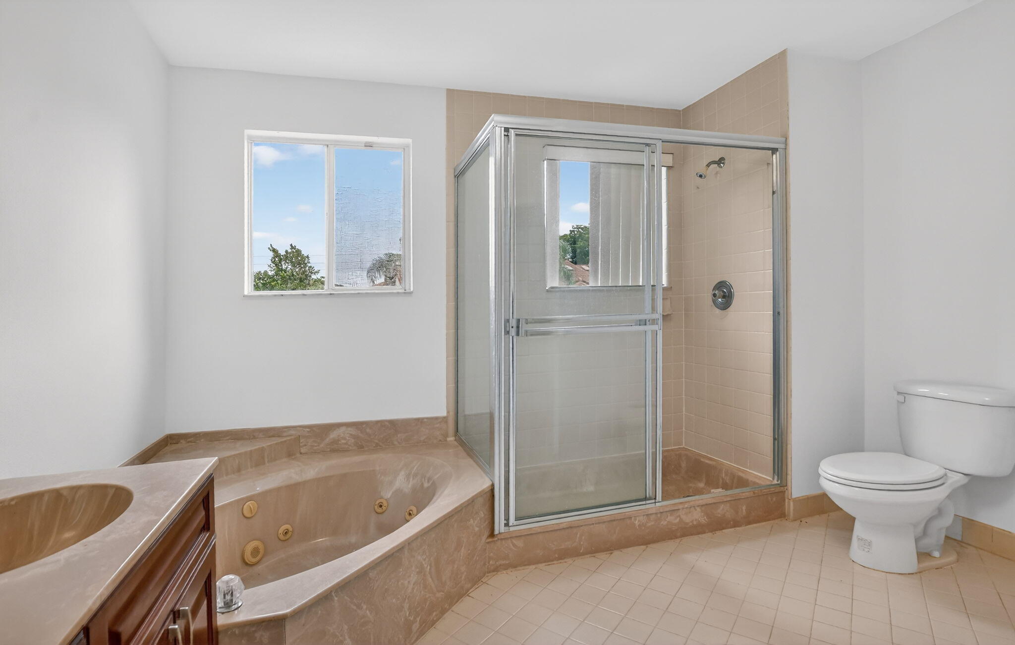 6780 Via Regina Boca Raton, FL 33433 - Photo 16 of 29 Primary Bathroom