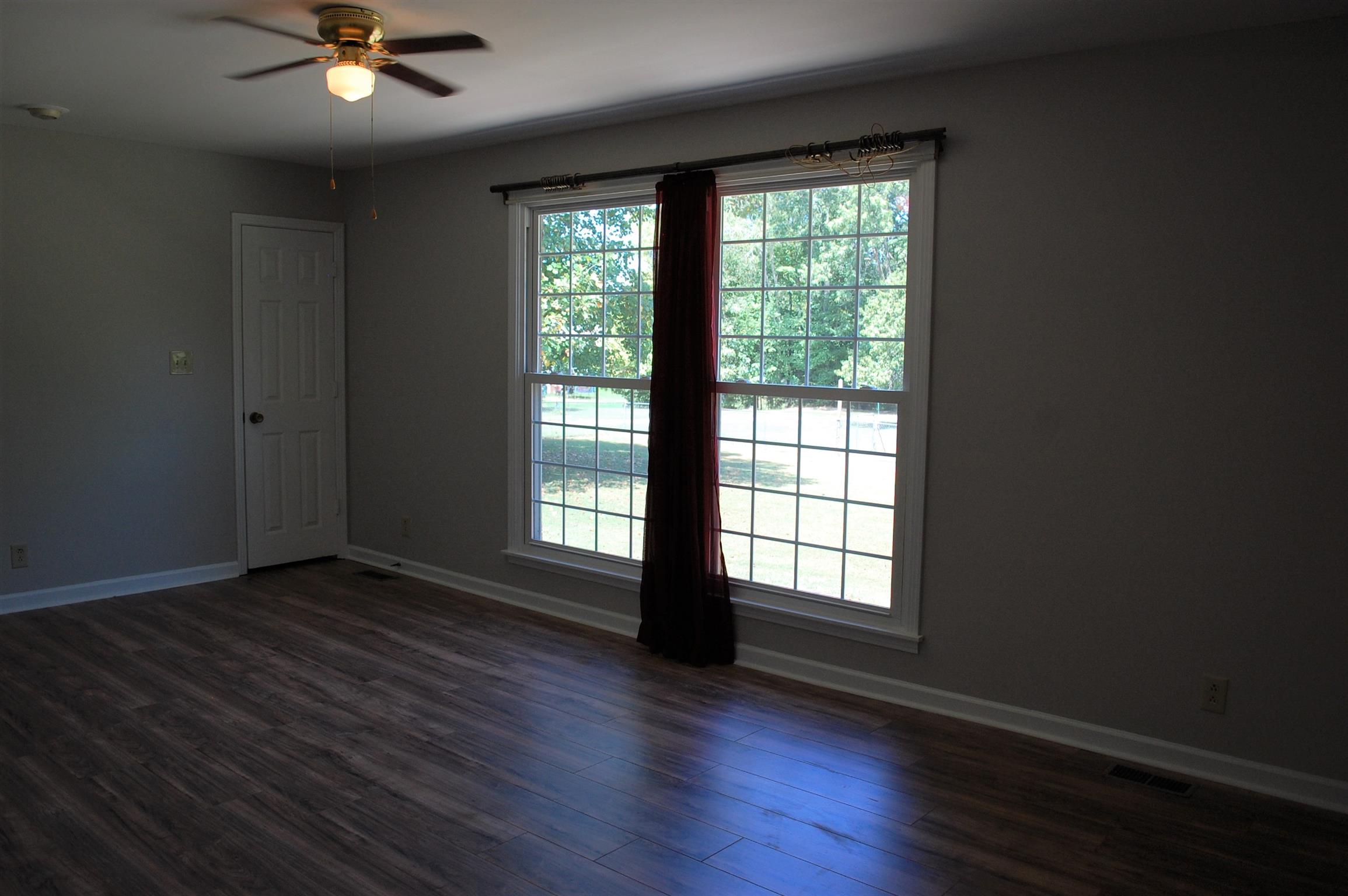 247 Rossview Road Clarksville, TN 37043 - Photo 10 of 23 Large Great Room with Double Windows For Natural Lighting!
