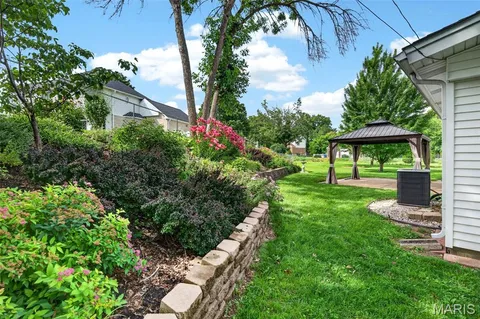 $285,000 | 4542 Frederickton Court, St. Louis, MO 63128