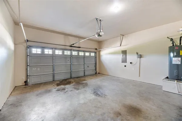 $1,795 | 341 Orbit Drive, Lavon, TX 75166