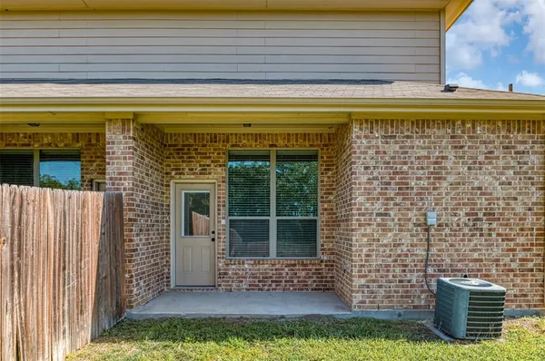 $1,795 | 341 Orbit Drive, Lavon, TX 75166
