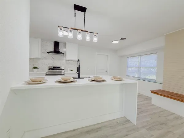 $330,000 | 5520 Woodway Drive, Fort Worth, TX 76133