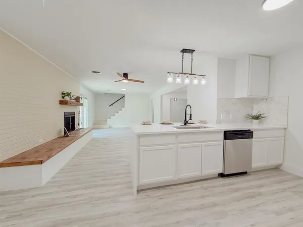 $330,000 | 5520 Woodway Drive, Fort Worth, TX 76133