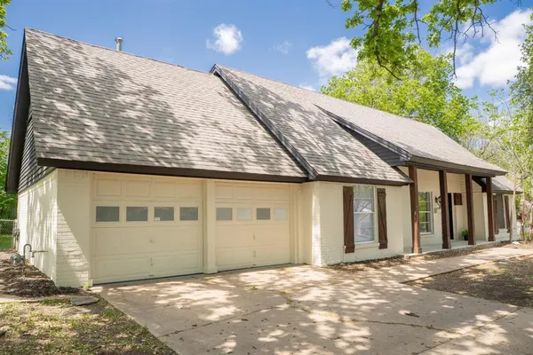 $330,000 | 5520 Woodway Drive, Fort Worth, TX 76133