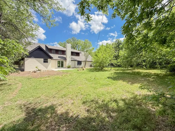 $330,000 | 5520 Woodway Drive, Fort Worth, TX 76133