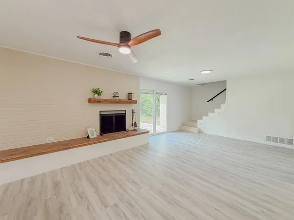 $330,000 | 5520 Woodway Drive, Fort Worth, TX 76133