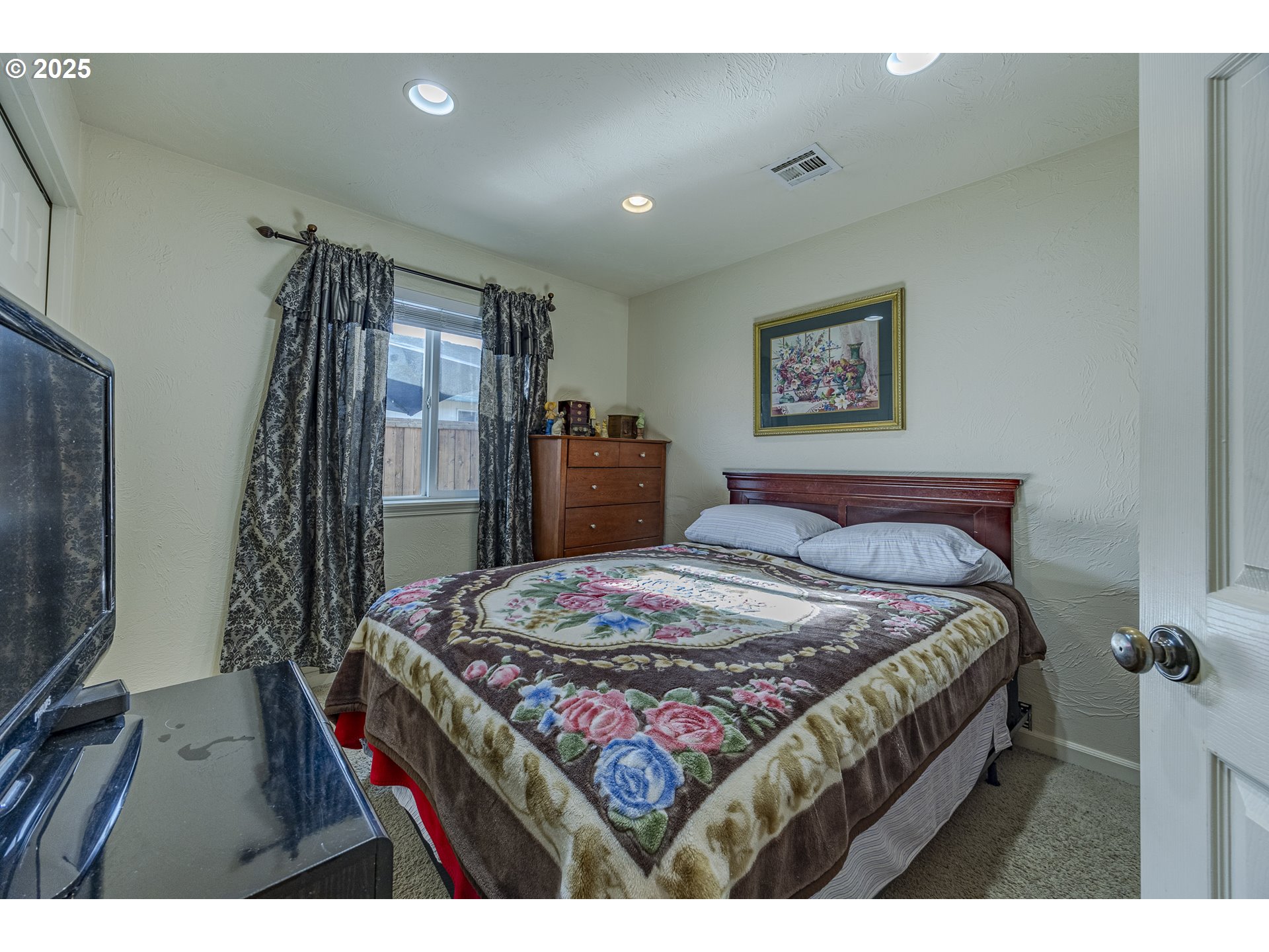 6587 Aaron Lane Springfield, OR 97478 - Photo 23 of 34