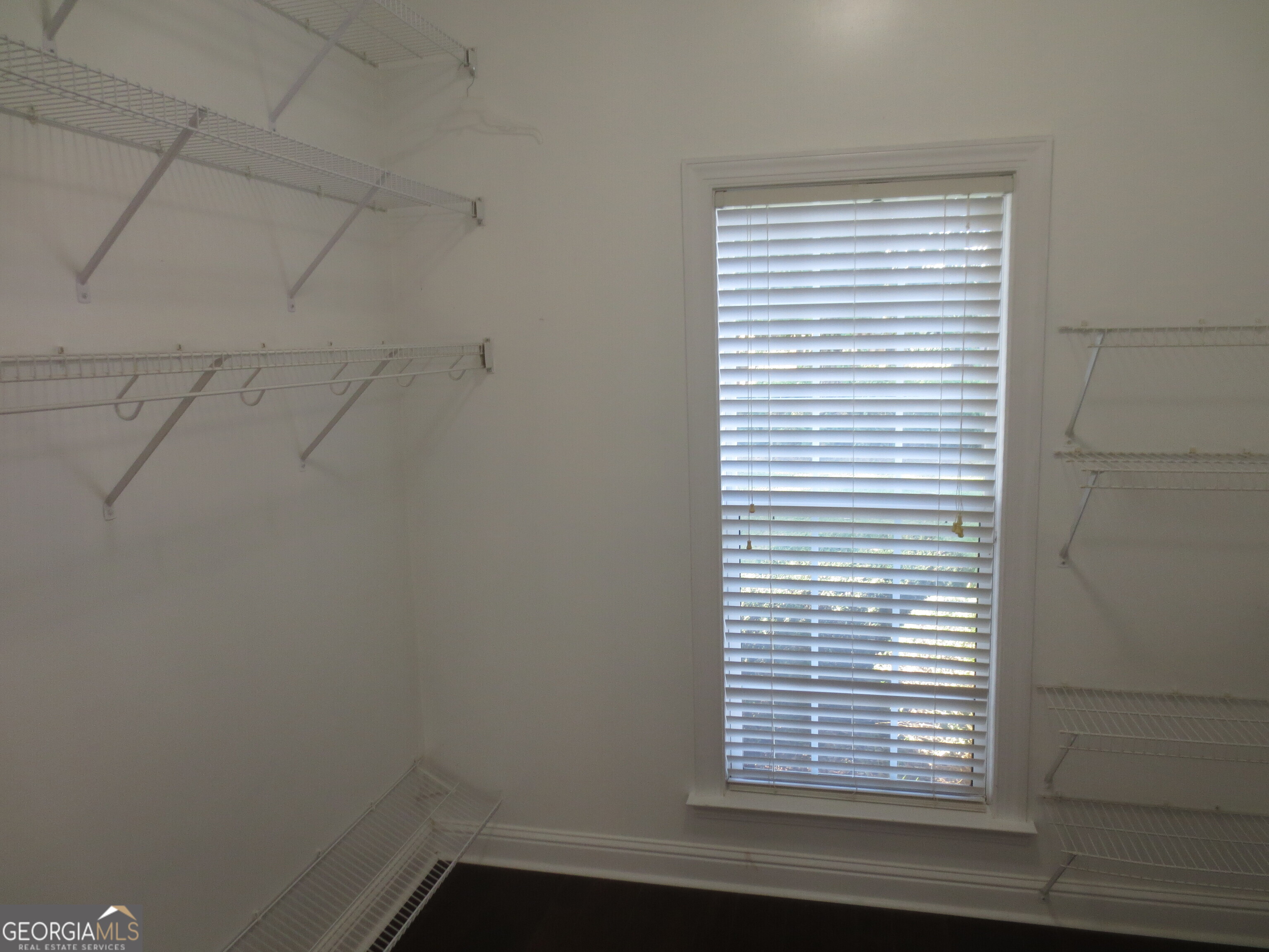 184 Giles Road Warner Robins, GA 31093 - Photo 10 of 31 a view of a small space with a window
