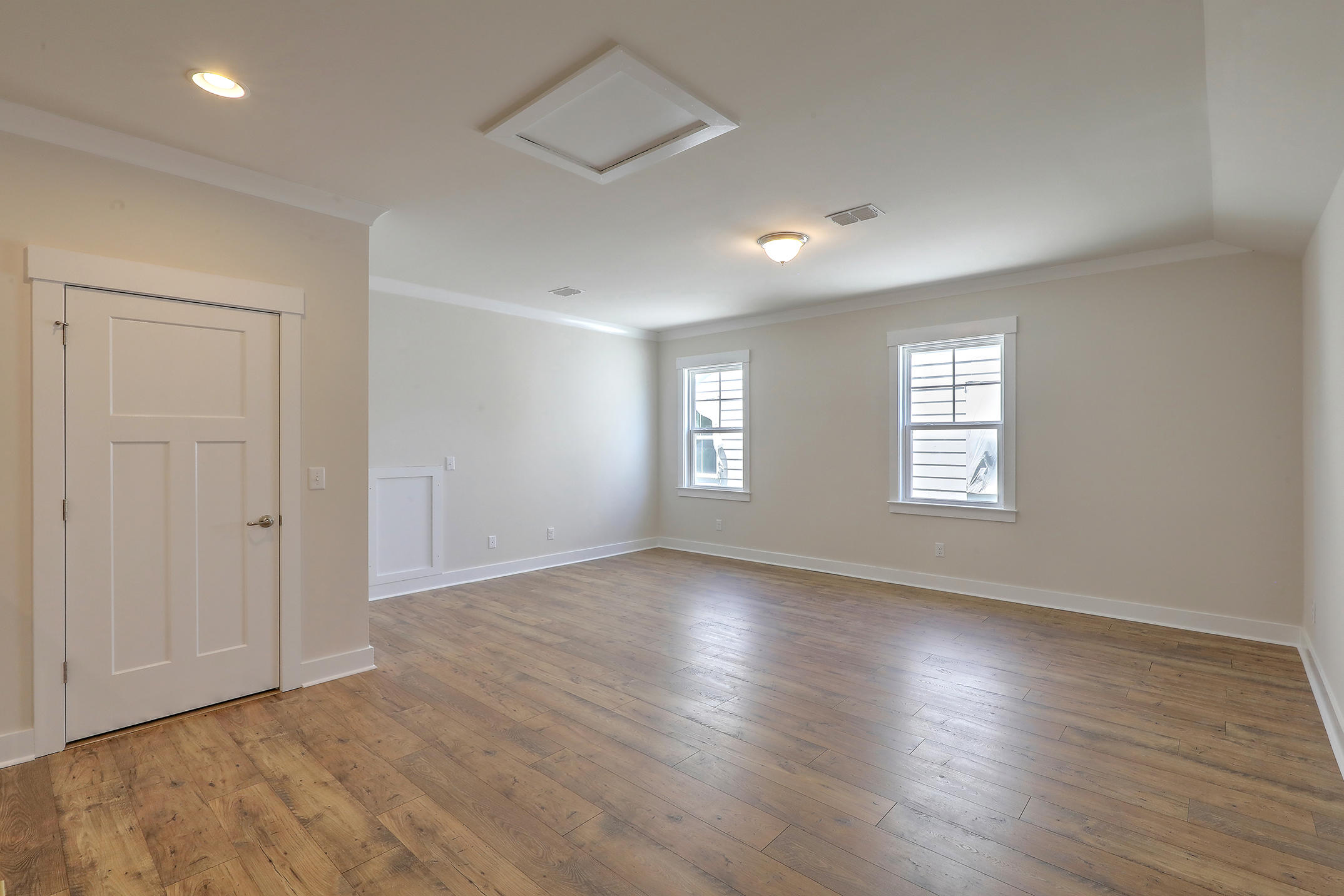 1285 Gannett Road Mount Pleasant, SC 29464 - Photo 15 of 23 Loft