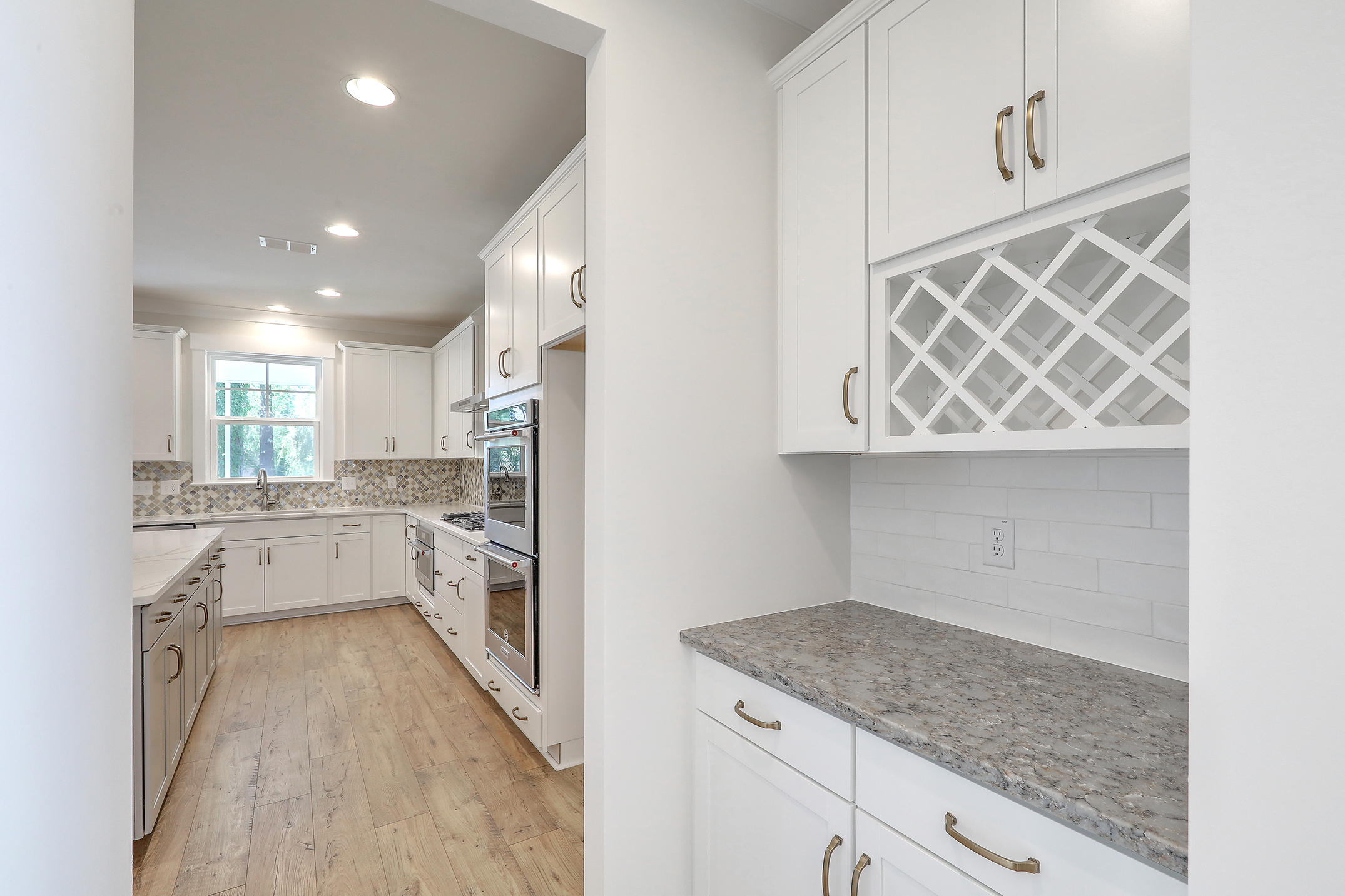1285 Gannett Road Mount Pleasant, SC 29464 - Photo 7 of 23 Butler's pantry