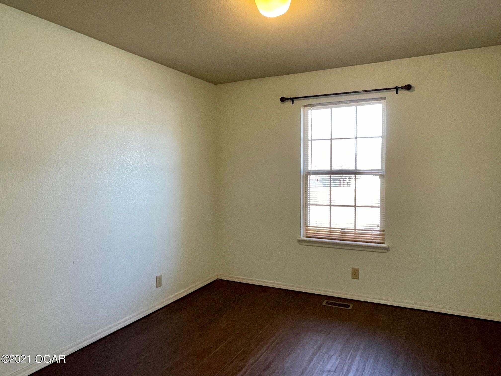 1201 South Gate Road Carl Junction, MO 64834 - Photo 11 of 16 Gallery Image 11