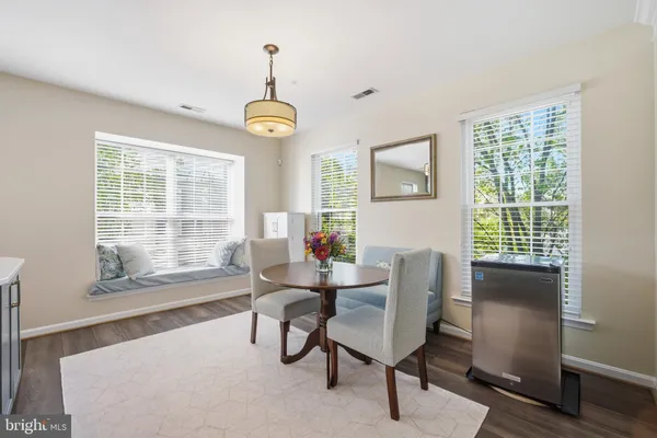 $425,000 | 21840 Elkins Terrace, Unit 301, Sterling, VA 20166