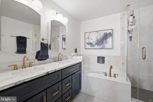 $425,000 | 21840 Elkins Terrace, Unit 301, Sterling, VA 20166