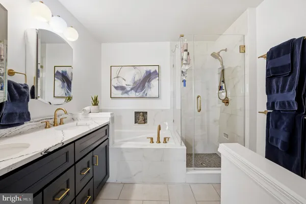 $425,000 | 21840 Elkins Terrace, Unit 301, Sterling, VA 20166