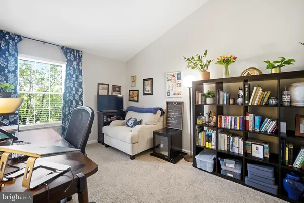 $425,000 | 21840 Elkins Terrace, Unit 301, Sterling, VA 20166