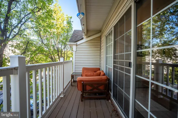 $425,000 | 21840 Elkins Terrace, Unit 301, Sterling, VA 20166