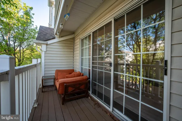 $425,000 | 21840 Elkins Terrace, Unit 301, Sterling, VA 20166
