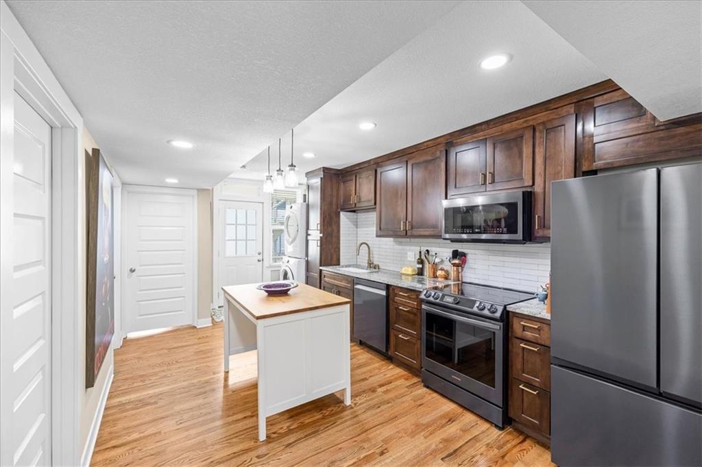 3311 Gillham Road, Unit 2N Kansas City, MO 64109 - Photo 11 of 21