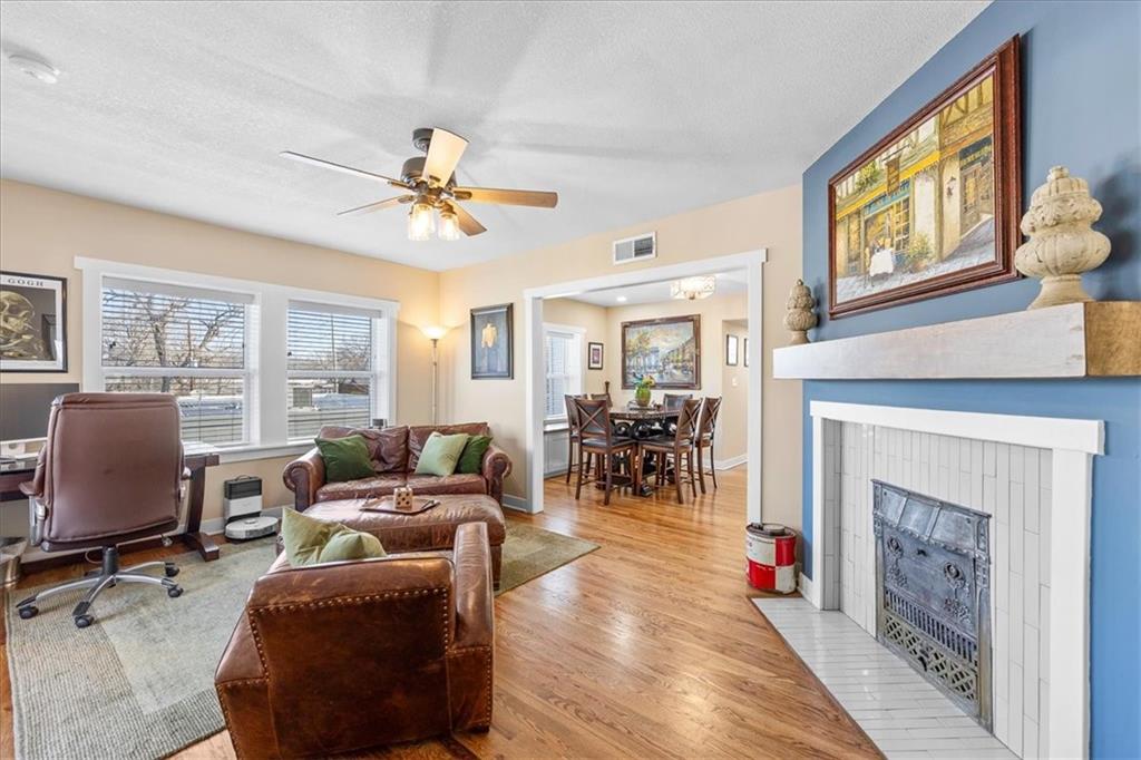 3311 Gillham Road, Unit 2N Kansas City, MO 64109 - Photo 5 of 21