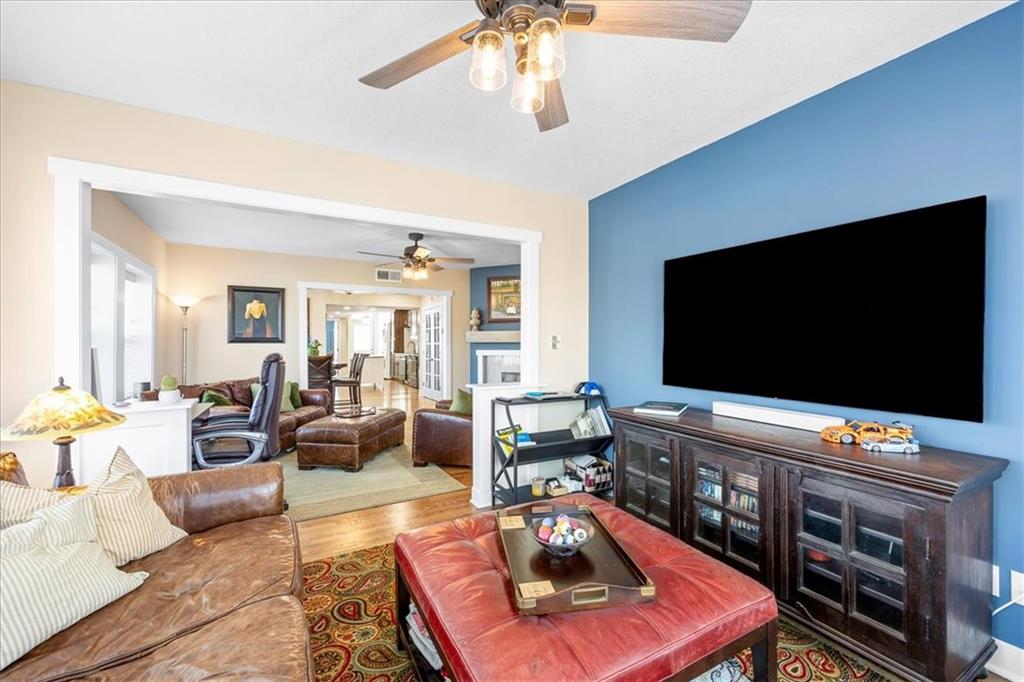 3311 Gillham Road, Unit 2N Kansas City, MO 64109 - Photo 7 of 21