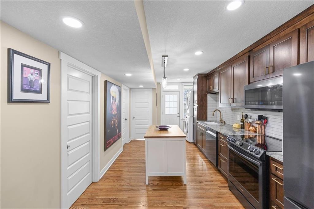 3311 Gillham Road, Unit 2N Kansas City, MO 64109 - Photo 10 of 21