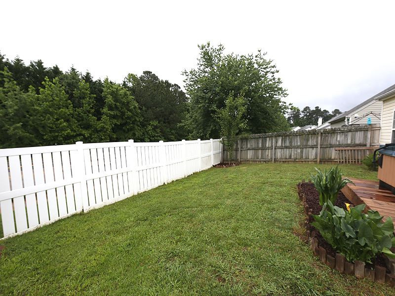 11040 Feather Grass Lane Raleigh, NC 27613 - Photo 16 of 19 Yard