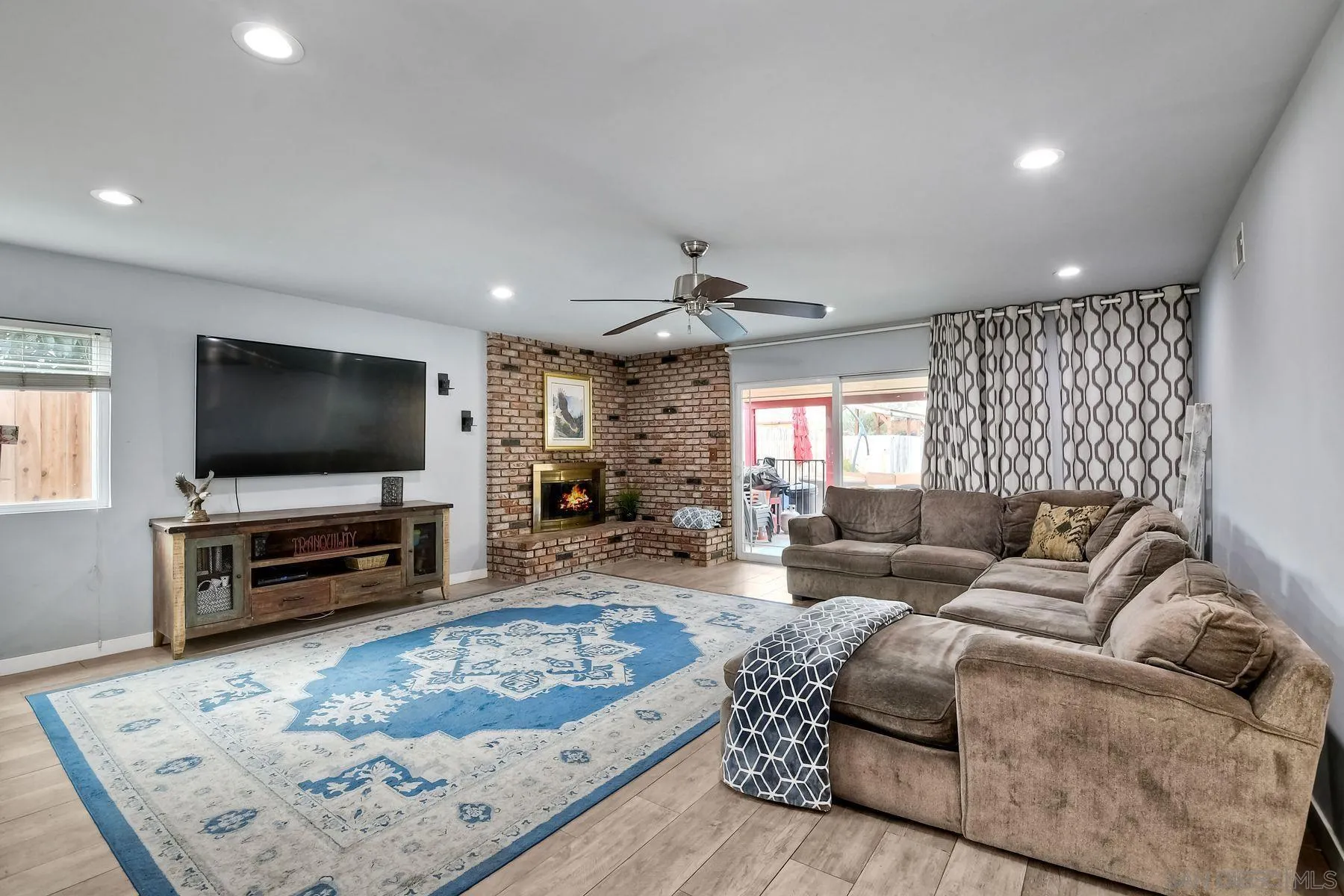 13358 Ann O Reno Lane Poway, CA 92064 - Photo 4 of 23 Gallery Image 4