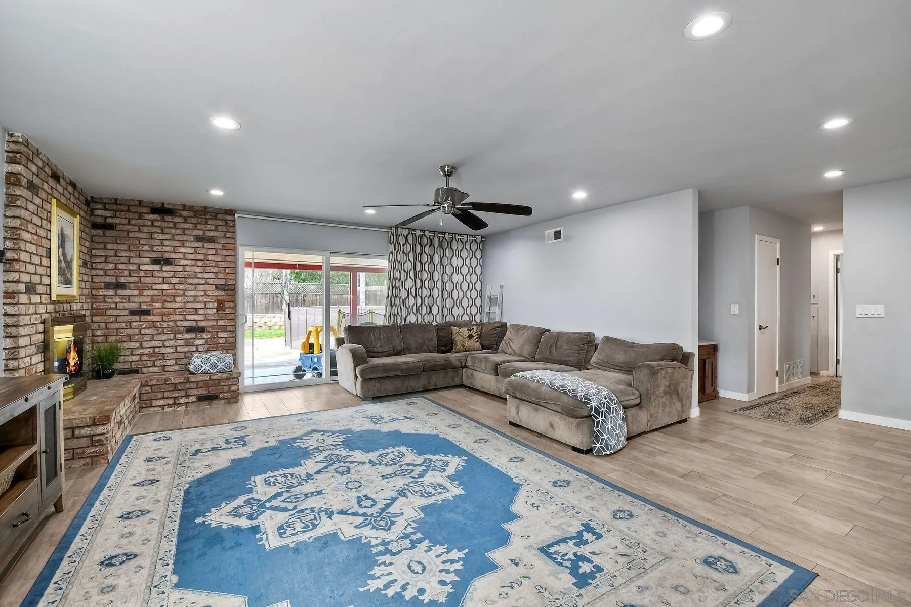 13358 Ann O Reno Lane Poway, CA 92064 - Photo 5 of 23 Gallery Image 5