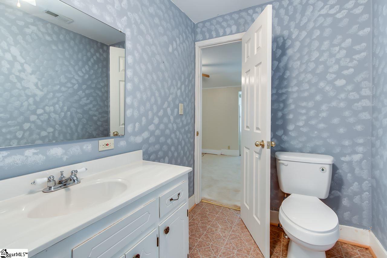 1217 Pelham Road Greenville, SC 29615 - Photo 12 of 16 Gallery Image 12