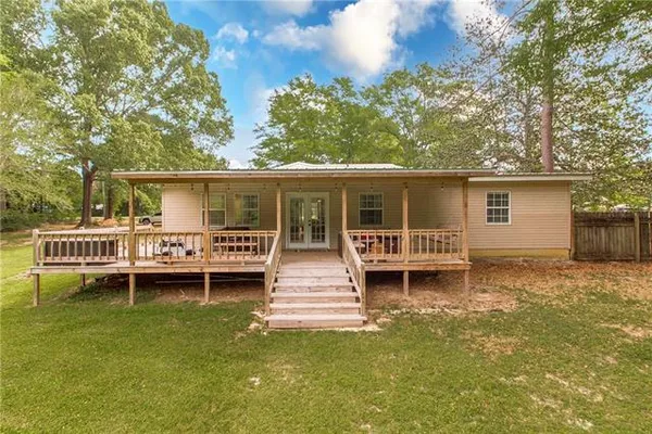 $237,500 | 1705 Highway 10, Bogalusa, LA 70427